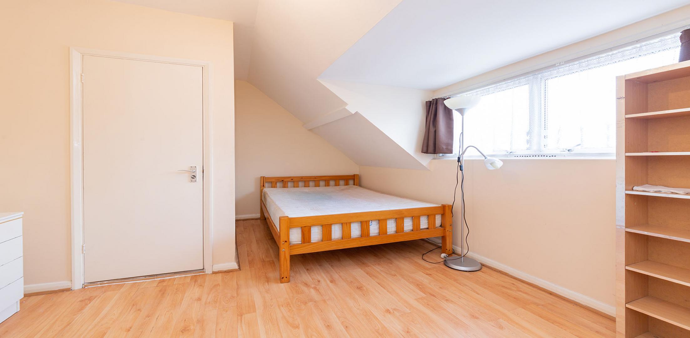 			1 Bedroom, 1 bath, 1 reception Flat			 Walm Lane, WILLESDEN GREEN